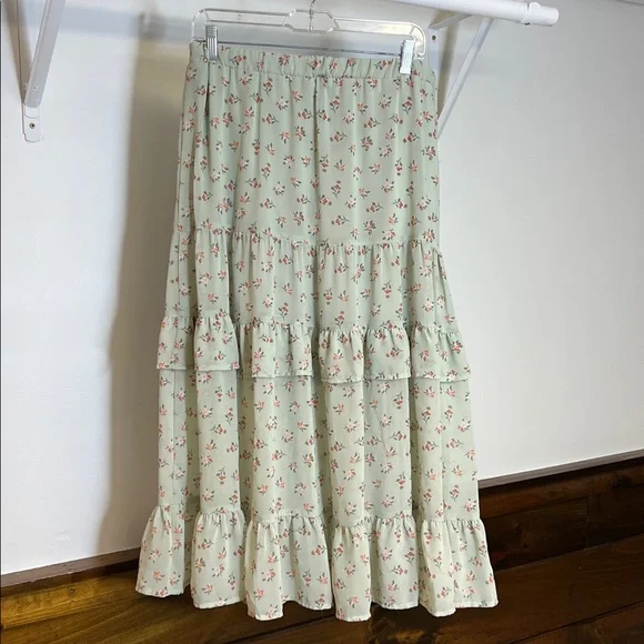 Vylette Green Tiered Floral Midi Skirt- M - Picture 3 of 5